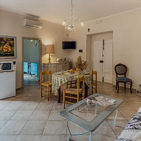 Apartment Mary's Laureana Cilento